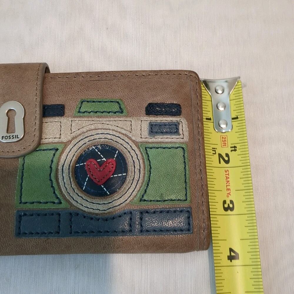 Fossil Brown Womens Fold Wallet Geometric Camera Lamb Leather Zipper Button Logo - Picture 15 of 15